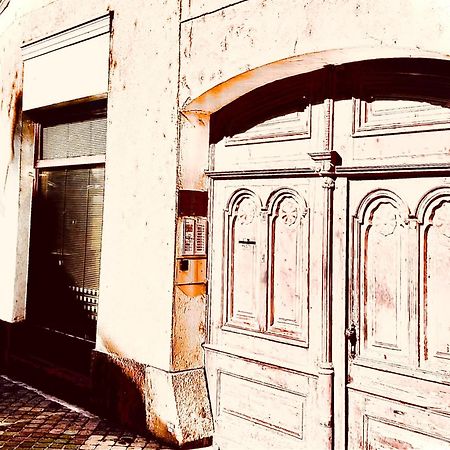 Jokai Apartman Komárno Exterior foto