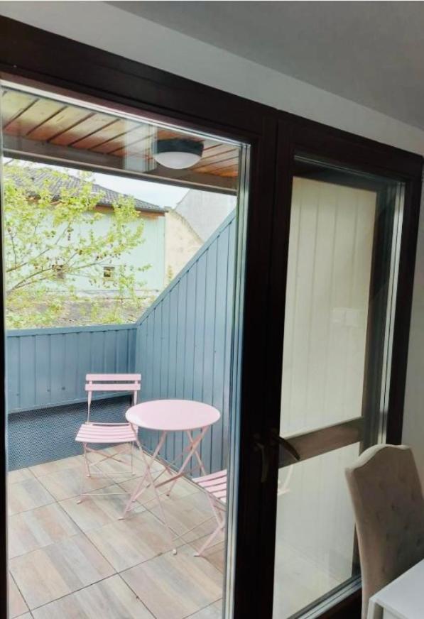 Jokai Apartman Komárno Exterior foto