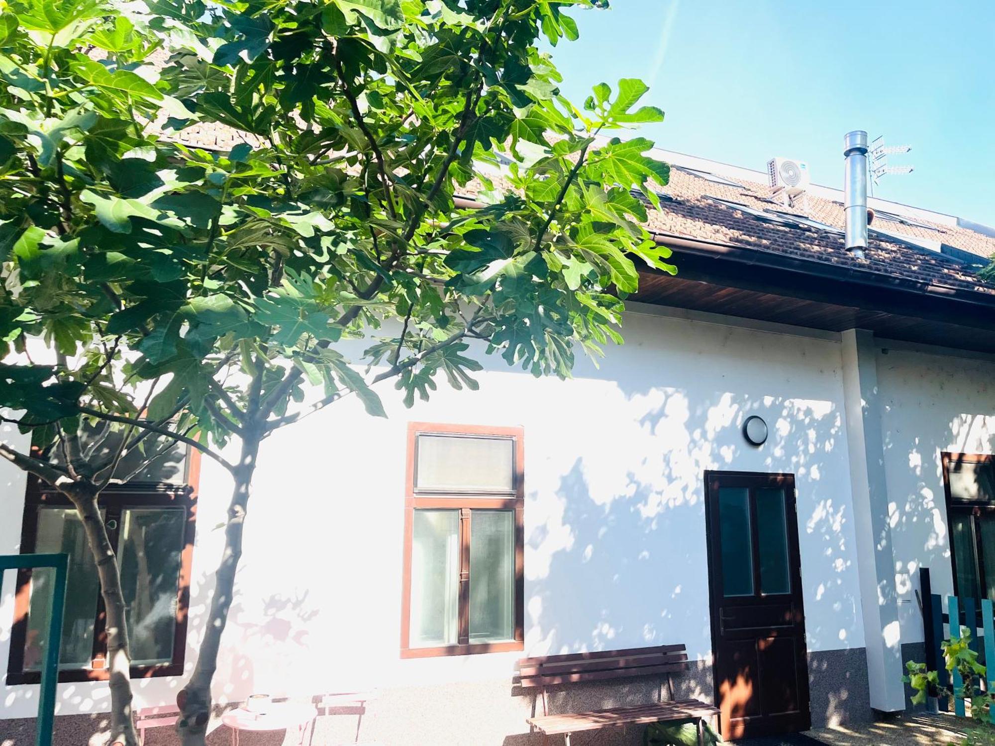 Jokai Apartman Komárno Exterior foto